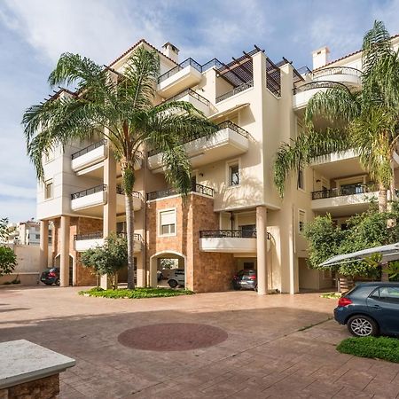 하니아 Luxury Coastal Retreat, Mountain View Balcony With Palm Trees & Parking 아파트 외부 사진