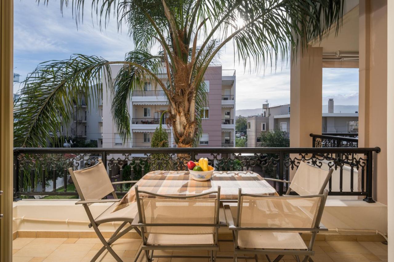 하니아 Luxury Coastal Retreat, Mountain View Balcony With Palm Trees & Parking 아파트 외부 사진