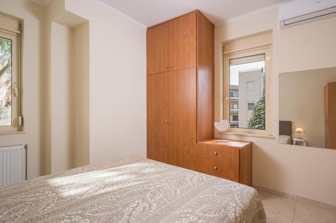 하니아 Luxury Coastal Retreat, Mountain View Balcony With Palm Trees & Parking 아파트 외부 사진