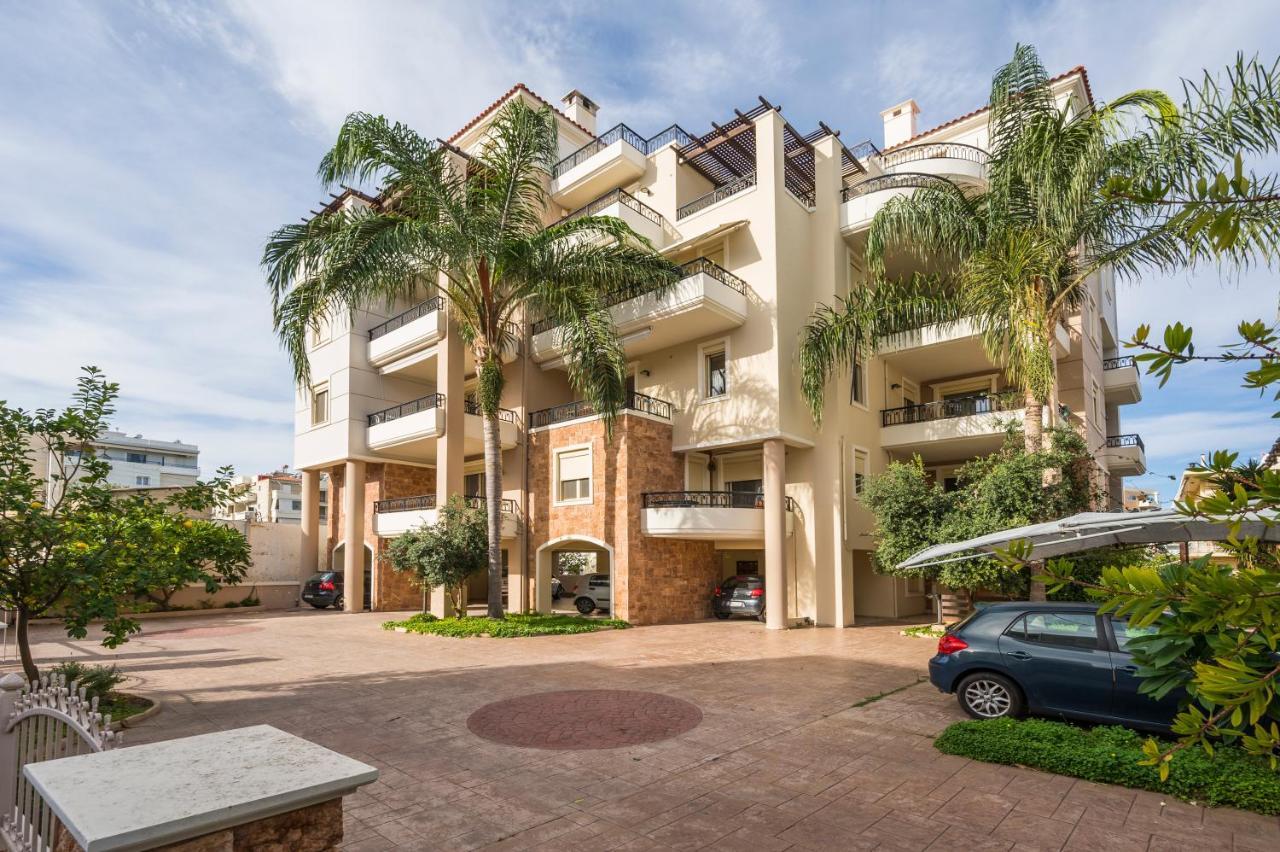 하니아 Luxury Coastal Retreat, Mountain View Balcony With Palm Trees & Parking 아파트 외부 사진